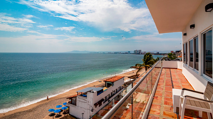 2 Room suite with 1 king bed each Casa don martin suites details paramar, The Paramar Beachfront hotel Boutique PV
