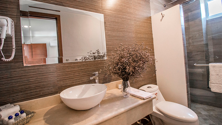 2 Room suite with 1 king bed each Casa dona ernestina suites details paramar, The Paramar Beachfront hotel Boutique PV