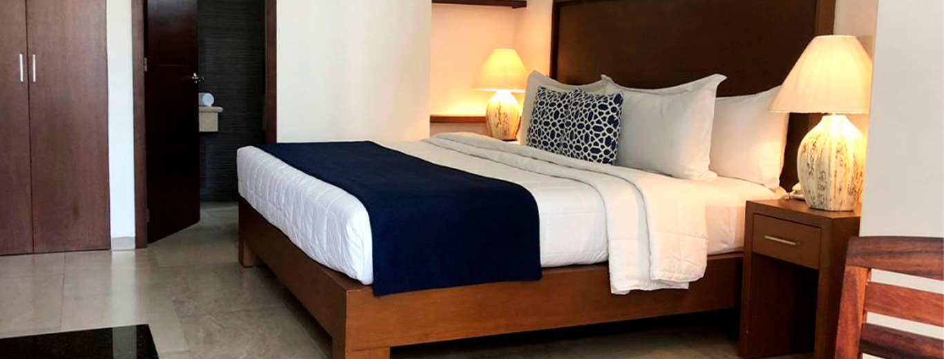 Fondo header suite king vista ciudad suite details paramar, The Paramar Beachfront hotel Boutique PV