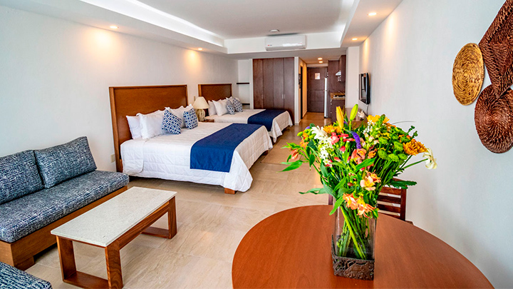 2 King beds Suite doble king suite details paramar, The Paramar Beachfront hotel Boutique PV