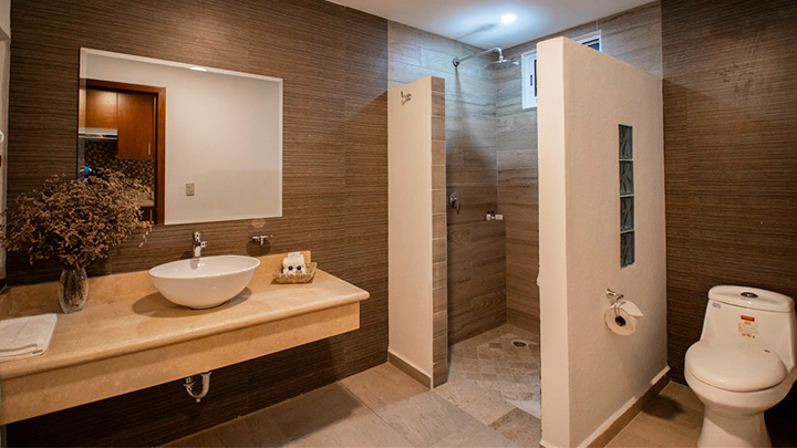 2 King beds Suite doble king suite details paramar, The Paramar Beachfront hotel Boutique PV