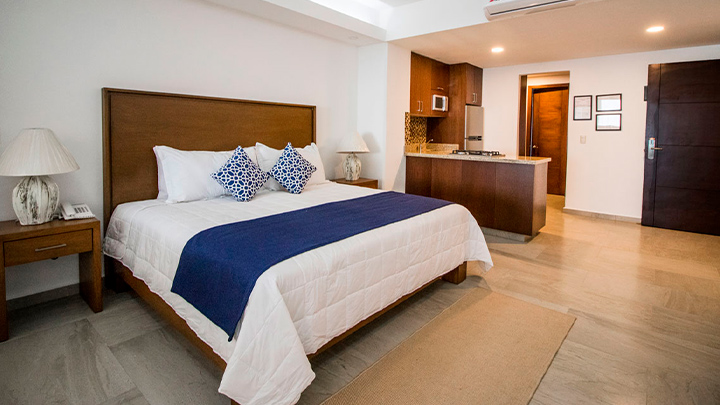 1 King bed and 2 Queen beds Suite master suite details paramar, The Paramar Beachfront hotel Boutique PV